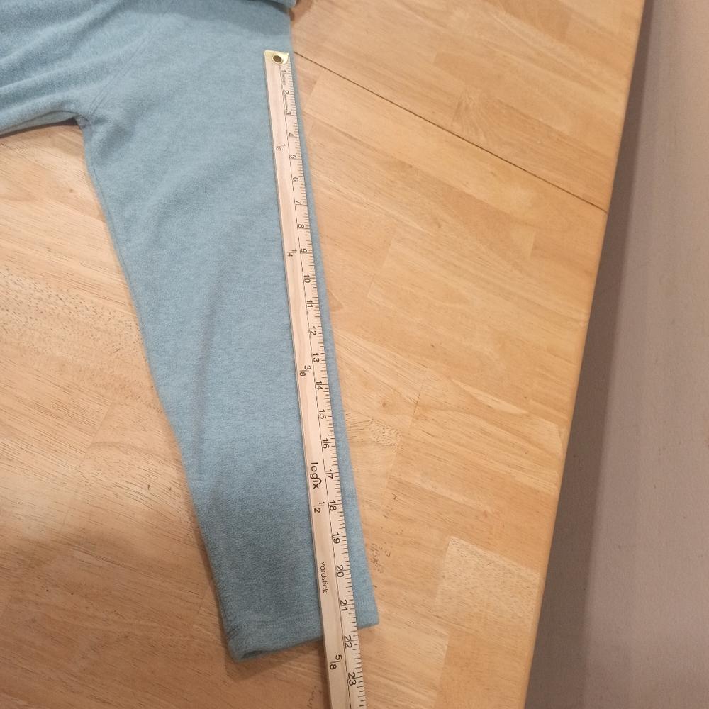 Eddie Bauer women's pullover long sleeves Sweater. Size Large - Picture 12 of 16